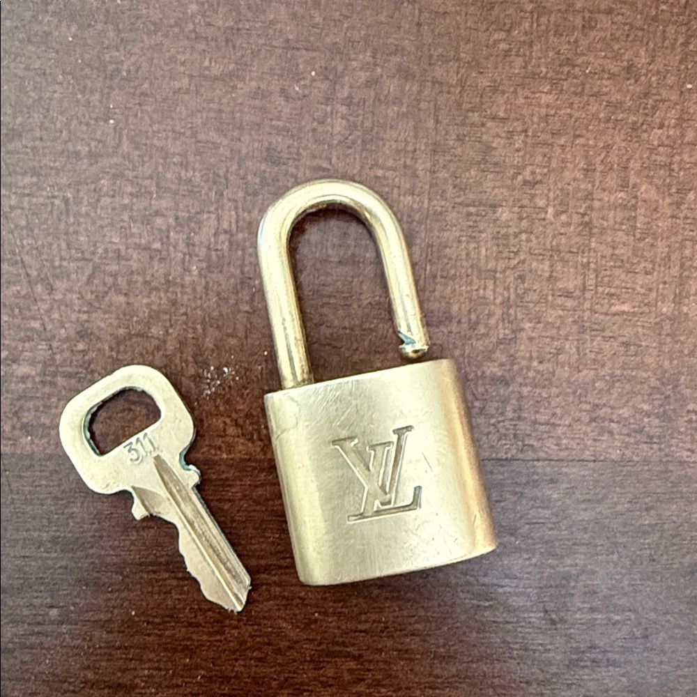 Louis vuitton brass lockset #311